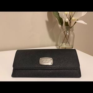 Black Michael Kors wallet